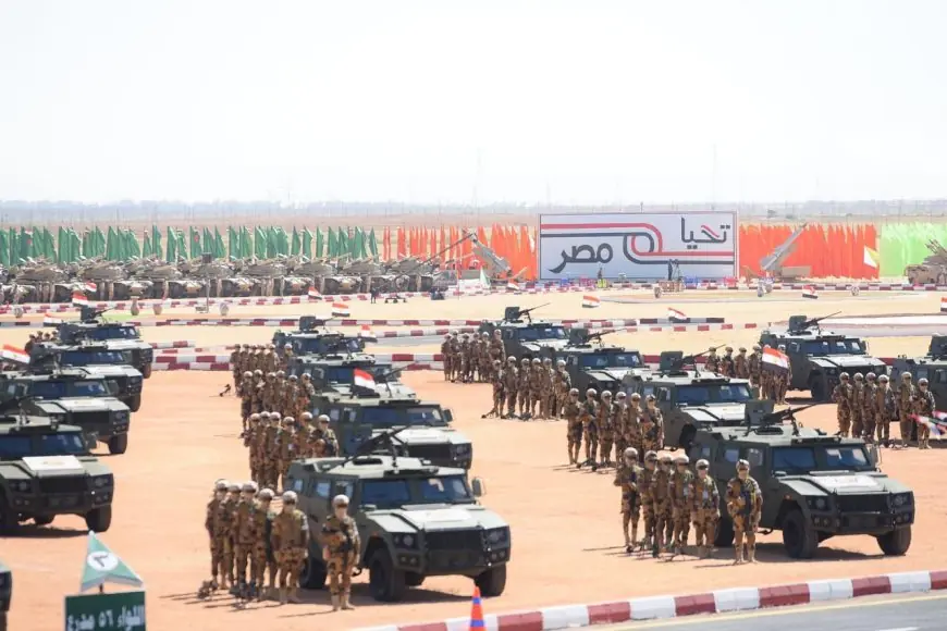 تفاصيل تفويض السيسي لوزير الدفاع في التعبئة العامة وهل يشير ذلك إلى إعلان حرب