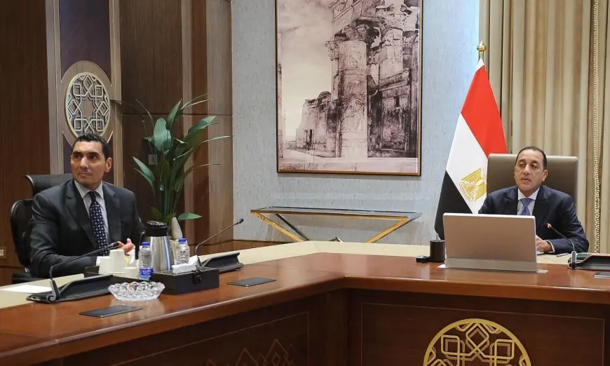 مدبولي يناقش مع وزير الشباب والرياضة قضايا الشباب المصري قبل مؤتمر أكتوبر