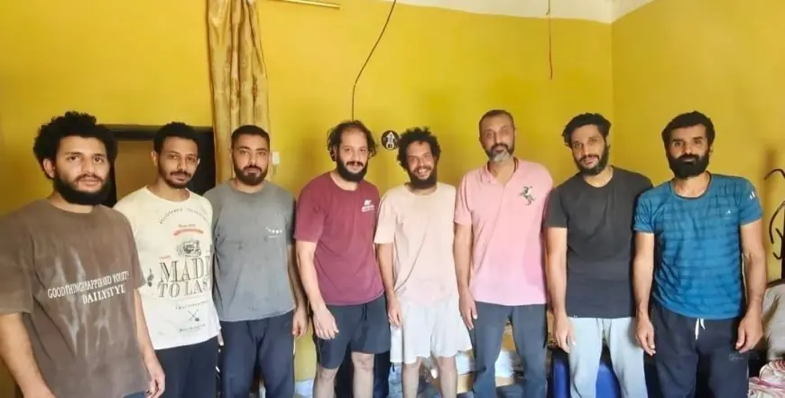 وزارة الخارجية تعلن الإفراج عن البحارة المصريين المخطوفين بسفينة في الصومال
