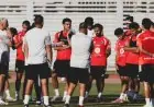الأهلي يعود للتدريبات وأكرم توفيق يتغلب على نزلة البرد