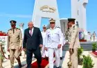 محافظ مطروح وقائد المنطقة الغربية العسكرية ومدير الأمن يكرمون الجندي المجهول بإكليل الزهور
