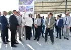 منال عوض تتابع تحسين طرق وأحياء الوادي الجديد باستخدام تقنيات الإنترلوك