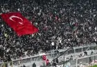 جماهير بشكتاش تحتفل بالعودة إلى ملعب طرابزون سبور بعد حظر دام 6 سنوات