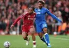 ليفربول يتألق بفوز مثير على برايتون بثنائية في الدوري الإنجليزي