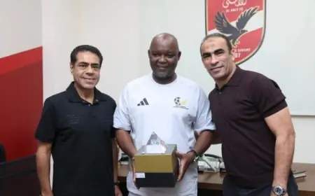 “تكريم موسيماني قبل مباراة مصر وجنوب إفريقيا في نهائي القرن | «صور»”