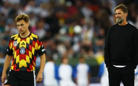 أول ضحايا كلوب مدرب ألمانيا يواجه التوتر مع القائد كيميش