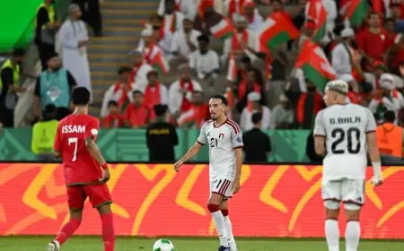 الإمارات تسحق عمان وتستعد للقاء السعودية في نهائي خليجي 27