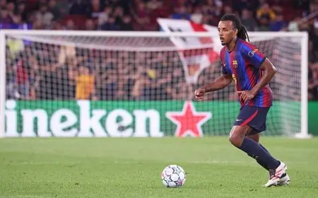 كوندي يوضح أسباب تراجع ظهوره مع برشلونة