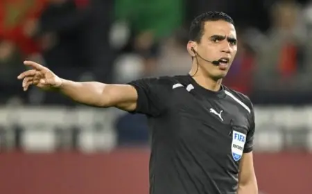 المغربي جلال جيد يقود تحكيم نهائي مثير في خليجي 27 بين السعودية والإمارات