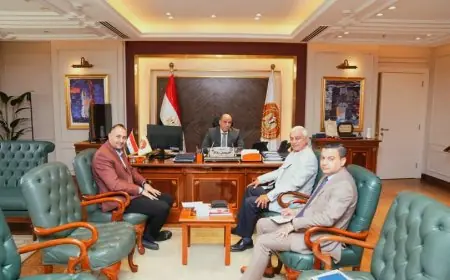 وزير العمل يعلن توفير 550 فرصة عمل جديدة في الصعيد بعد لقاءه بوفد النساجون الشرقيون