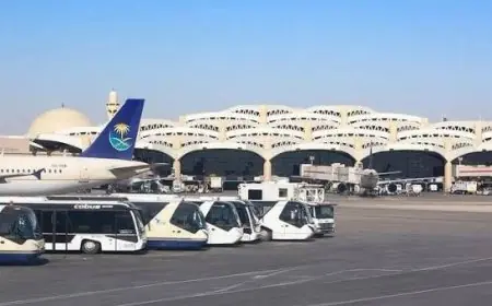 السعودية تدعو مواطنيها للتواصل مع بعثات المملكة بسبب تأثر الرحلات إلى الرياض
