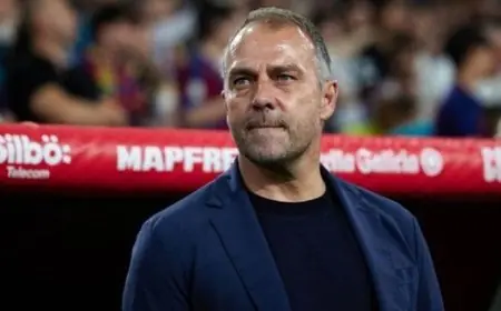 هانز فليك يعلن عن تشكيل برشلونة لمواجهة خيتافي في الدوري الإسباني