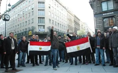 مدبولي يدعو المصريين بالخارج لزيادة استثماراتهم ويؤكد أنتم سفراء مصر
