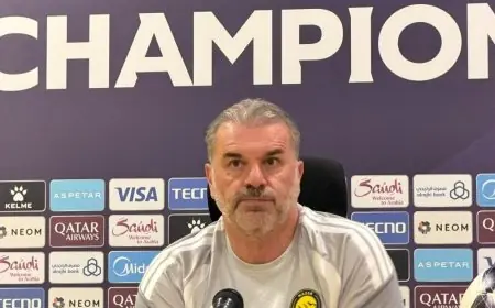 بوستيكوغلو يمتدح جواو فيليكس ويتأهب لتعويض غيابات النصر