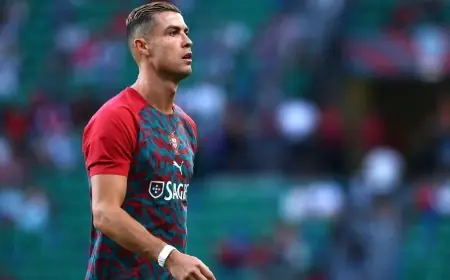 الركراكي يكشف: البرتغال تهمّش رونالدو بينما الأرجنتين تحتفي بميسي
