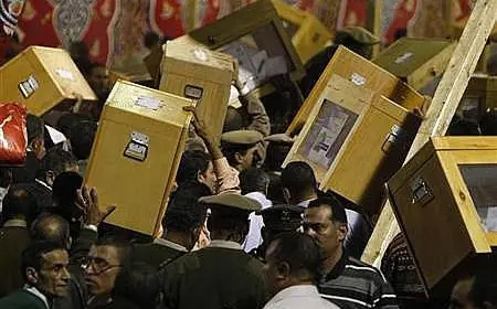 وزير الداخلية الأسبق يكشف: كيف زور الإخوان انتخابات 2012 ومنعوا المسيحيين من التصويت