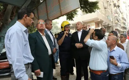 محافظ القاهرة: إنقاذ ٦ أشخاص حتى الآن من تحت أنقاض عقار حدائق القبة المنهار