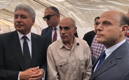هدية خاصة من وزير الآثار لمكتشف تمثال رمسيس الثاني في الغربية: رحلة عمرة مميزة