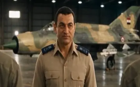 مبارك يلفت الأنظار في فيلم تسجيلي عن حرب أكتوبر أمام الرئيس السيسي