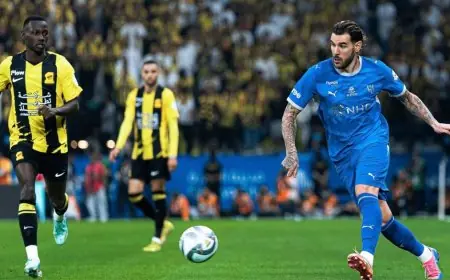 غرامة ضخمة تهدد الاتحاد بعد خسارته أمام الهلال بسبب 20 زجاجة