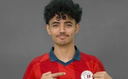 وزير الرياضة والاتحاد السعودي يودعان بقلوب حزينة لاعب ضمك عبدالعزيز الشهري