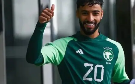الأهلي السعودي يفتقد أبو الشامات في مواجهة الفيحاء وميندي يعود بقوة