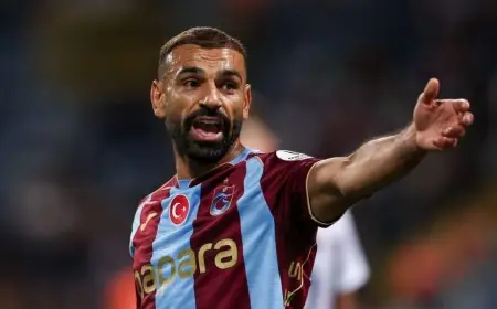 إشادة كانافارو بمحمد صلاح: سعيد لأنني لم أتنافس معه في الملاعب