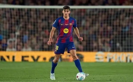 برشلونة في انتظار الحسم وتزايد الشكوك حول مشاركة جيرارد مارتن ضد باريس سان جيرمان