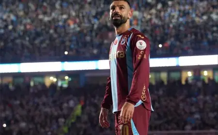 محمد صلاح يثير الجدل بسخريته من رئيس بشكتاش بعد انتصار طرابزون