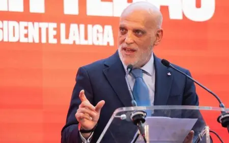 تيباس يشيد بالمستثمرين الجدد في فالنسيا ويبرز جاذبية الدوري الإسباني