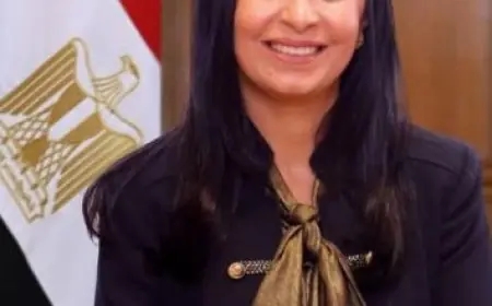 وزيرة التضامن تتابع تطورات حادثي الطريق الصحراوي الشرقي في المنيا