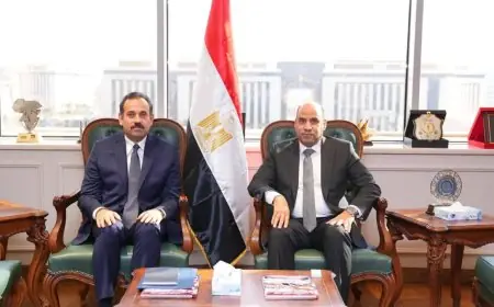 وزير العمل وبهاء الغنام يناقشان تعزيز التعاون في رعاية العمالة غير المنتظمة وبرامج التدريب للتشغيل