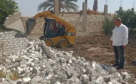 محافظ أسيوط يعلن إزالة 35 تعديًا على الأراضي الزراعية وأملاك الدولة ومخالفات البناء
