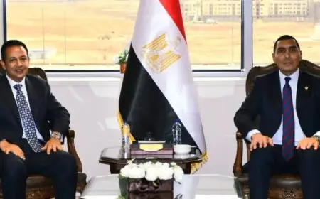 وزير الشباب والرياضة يجتمع برئيس نادي الاتحاد السكندري لبحث مستقبل المشروعات الاستثمارية للزعيم الثغر
