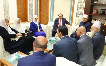 مفتي الجمهورية يلتقي بالنائب محمد أبو العينين لتعزيز التعاون المشترک
