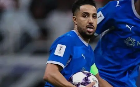 الدوسري يعود للتسجيل مع الهلال بعد 197 يوماً ويعزز رقمه القياسي التاريخي
