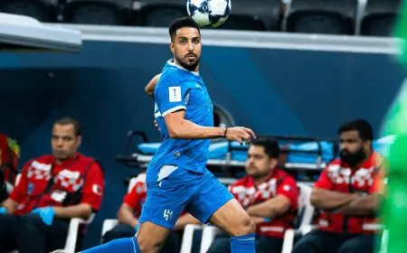 سالم الدوسري يتألق في سباق الهدافين بدوري أبطال آسيا