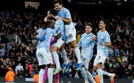 سيتي يتجاوز برايتون بركلات الترجيح ويقترب من لقب كأس الرابطة