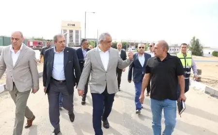 وزير الإنتاج الحربي يزور مصنع 81 لبحث تحديث خطوط الإنتاج وتحسين كفاءتها