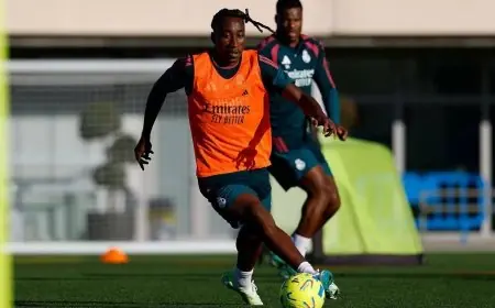عودة كورتوا وغياب فالفيردي يتصدران تشكيلة ريال مدريد المتوقعة في مواجهة راسينغ