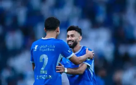 الهلال يتفوق على الفتح بثنائية ويستعيد صدارة دوري روشن السعودي