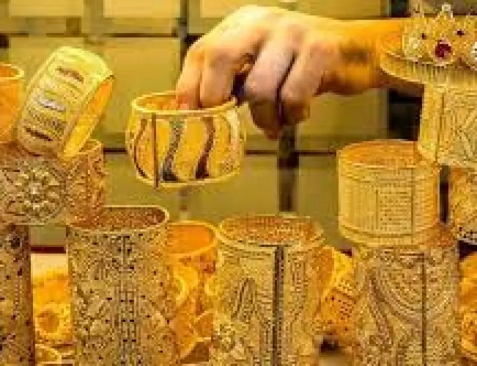 أسعار الذهب اليوم السبت: ماذا تغير بعد قفزة 70 جنيهًا أمس؟