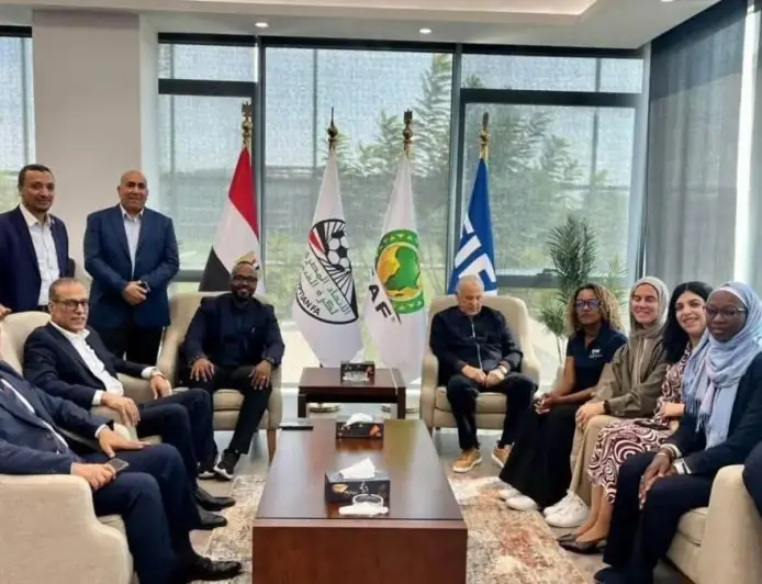 أبو ريدة يستضيف وفد فيفا لبحث المشروعات وتنظيم ورشة عمل حول نظام الانتقالات الدولية TMS