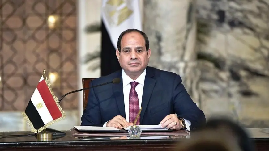 الرئيس السيسي يناقش مستقبل البترول والصناعة مع مدبولي ووزيريهما