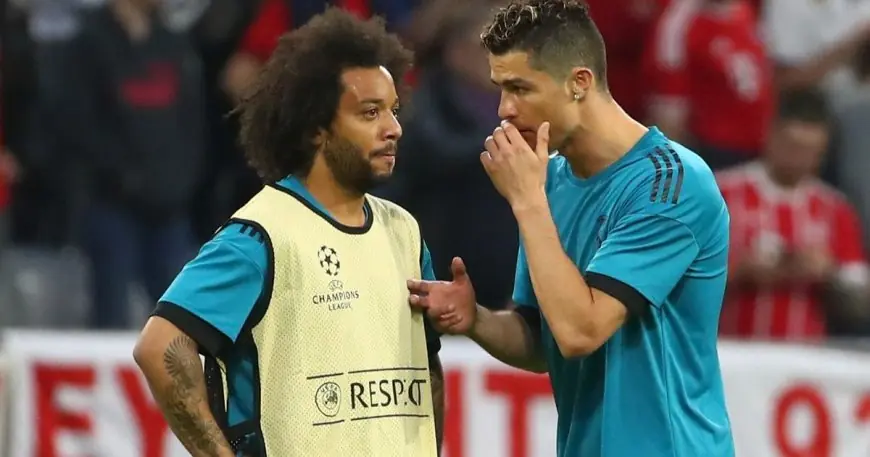 مارسيلو يدعم رونالدو ومنتخب البرتغال يخسر مليون متابع