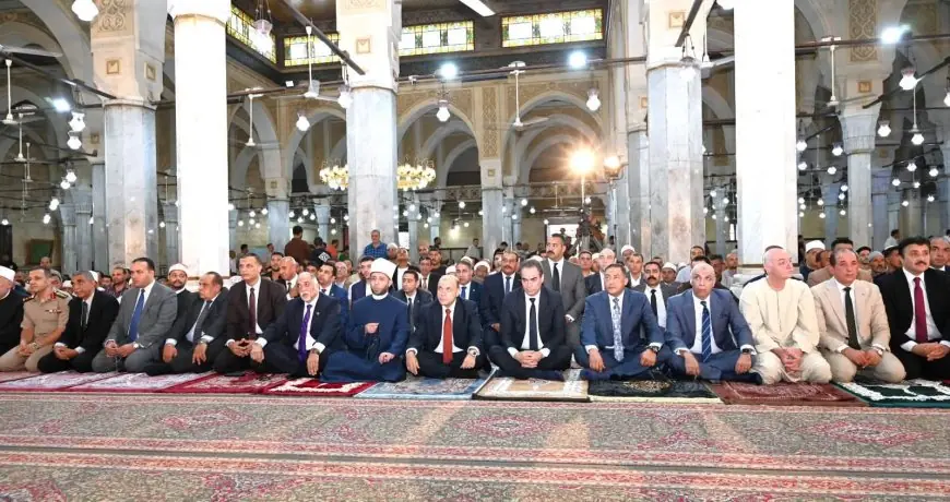 وزير الأوقاف ومحافظ الغربية ورئيس الوطنية للإعلام يشاركون في صلاة الجمعة بمسجد سيدي أحمد البدوي بالغربية