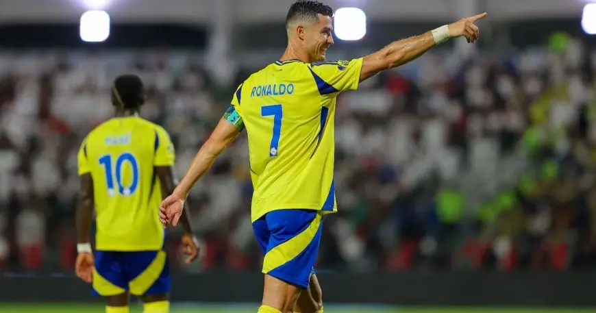 رونالدو يقترب من تحقيق الهدف الألف مع النصر وينسى أزمة البرتغال
