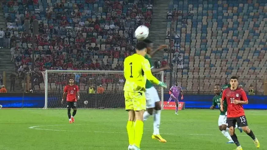 مصر وجنوب إفريقيا ينهيان الشوط الأول بالتعادل السلبي