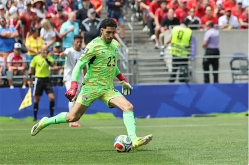 أحمد عادل عبد المنعم يؤيد مصطفى شوبير بعد خطأ في مباراة جنوب إفريقيا