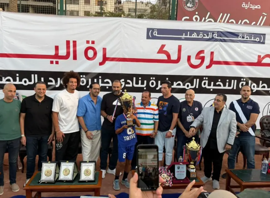 أساطير الكرة اليدوية يساندون الجيل الواعد في نهائيات النخبة لتحقيق التفوق المستقبلي